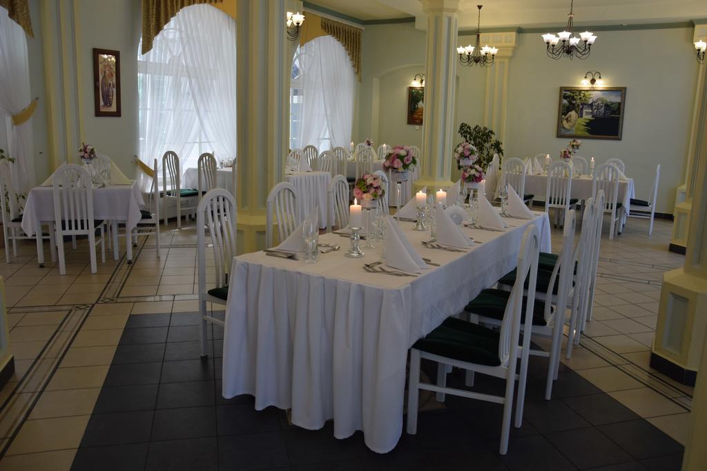 Roskosz Zespol Dworsko Parkowy Bed & Breakfast Biala Podlaska Luaran gambar
