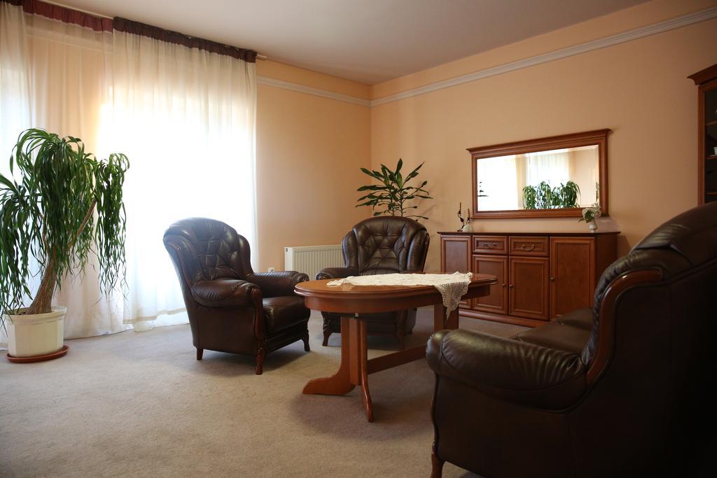 Roskosz Zespol Dworsko Parkowy Bed & Breakfast Biala Podlaska Luaran gambar