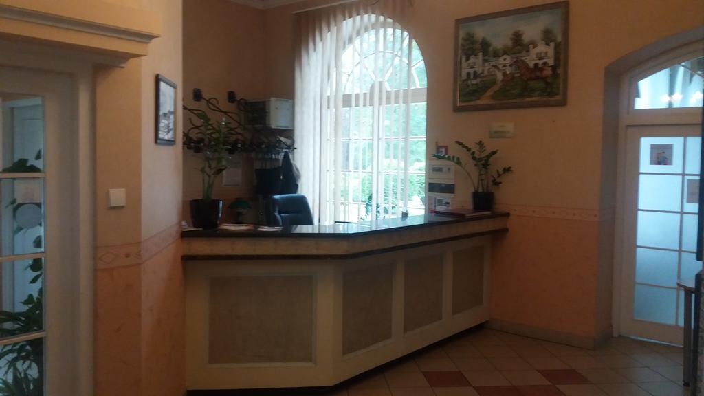 Roskosz Zespol Dworsko Parkowy Bed & Breakfast Biala Podlaska Luaran gambar