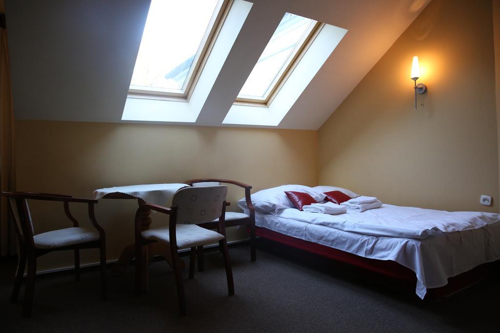 Roskosz Zespol Dworsko Parkowy Bed & Breakfast Biala Podlaska Luaran gambar