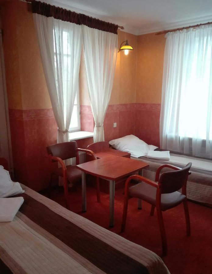 Roskosz Zespol Dworsko Parkowy Bed & Breakfast Biala Podlaska Luaran gambar